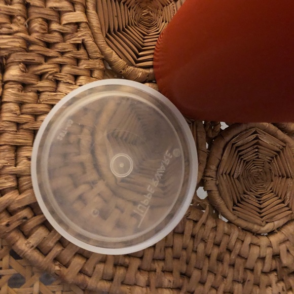 Red Tupperware 873 Tumbler with Lid 297 - Picture 6 of 6